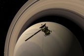 Cassini, Satürn Atmosferinde Parçalandı