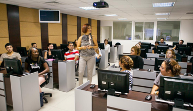 Azerbaycan Bakü Devlet Üniversitesi Fiyatları Azerbaycan Bakü Devlet Üniversitesi Fiyatları