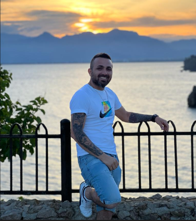 Murat Tokmak internet dünyasında nasıl tanındı.