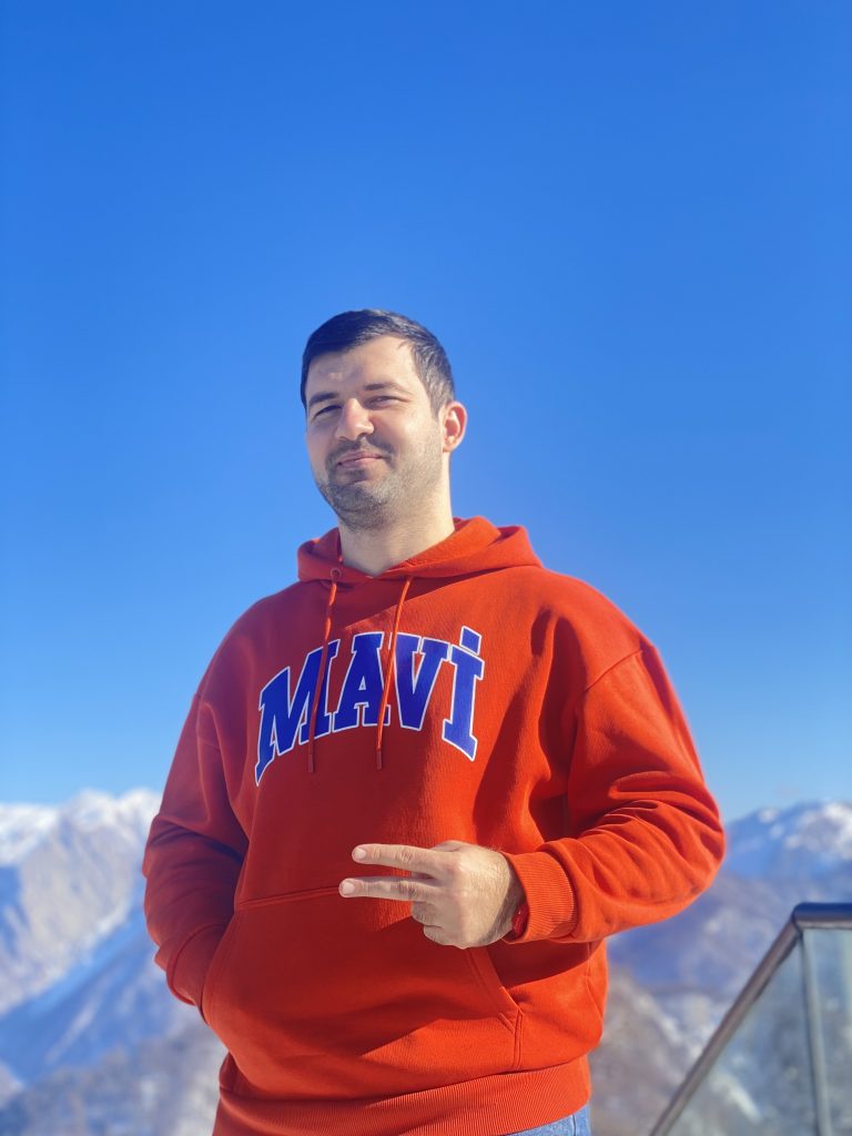 Video Blogger Ələmdar Manafov
